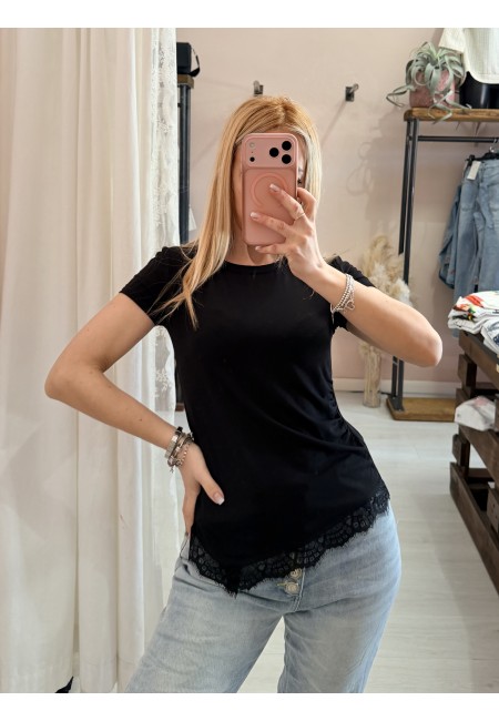 Maglia slim asimmetrica con pizzo nera