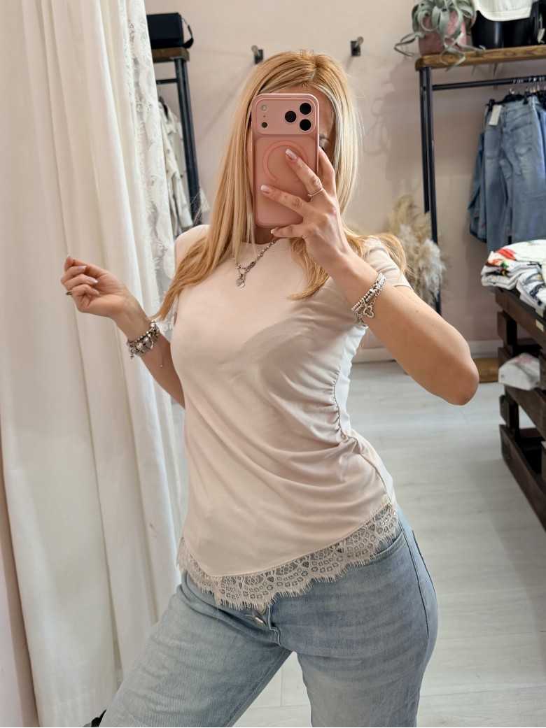 Maglia slim asimmetrica con pizzo beige