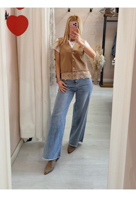 Gilet ricamo cammello