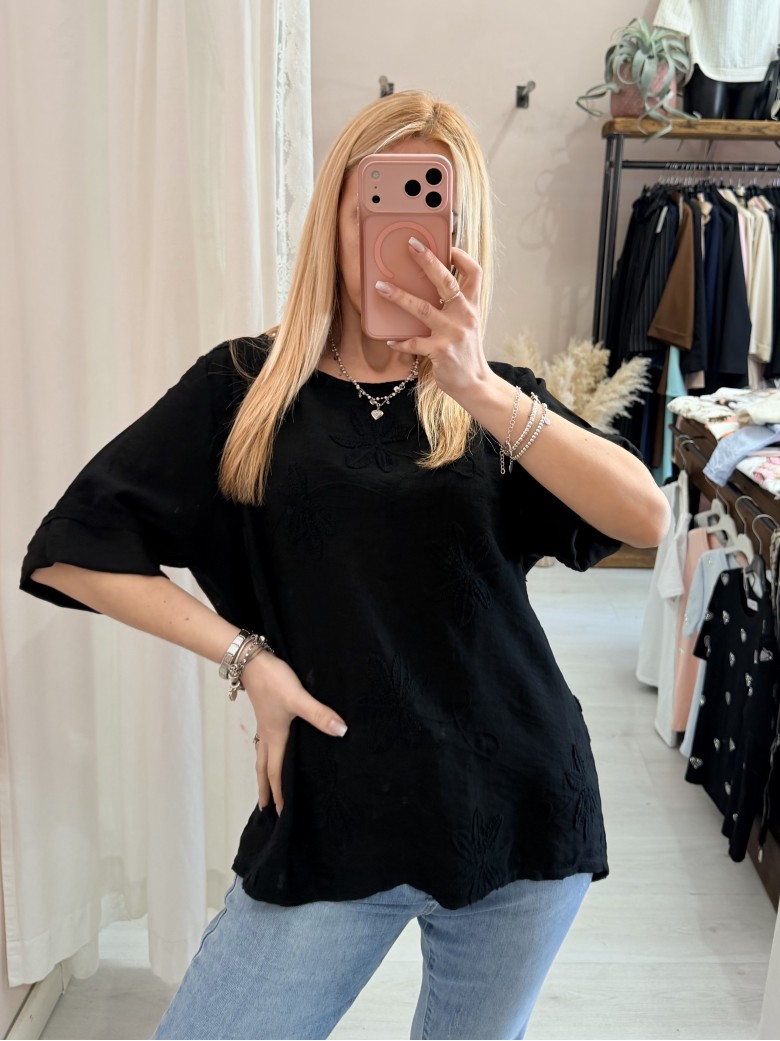 Maglia blusa fiori ricamati nera