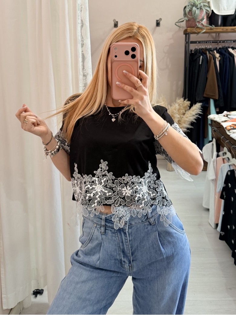 Maglia t shirt corta con pizzo nera