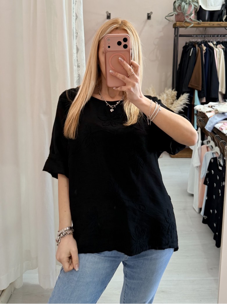 Maglia blusa fiori ricamati nera