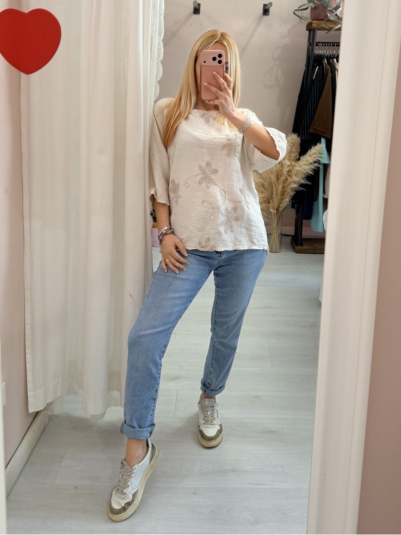 Maglia blusa fiori ricamati beige