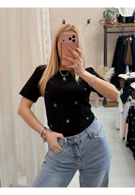 Maglia t shirt nera fiorellini ricamati beige