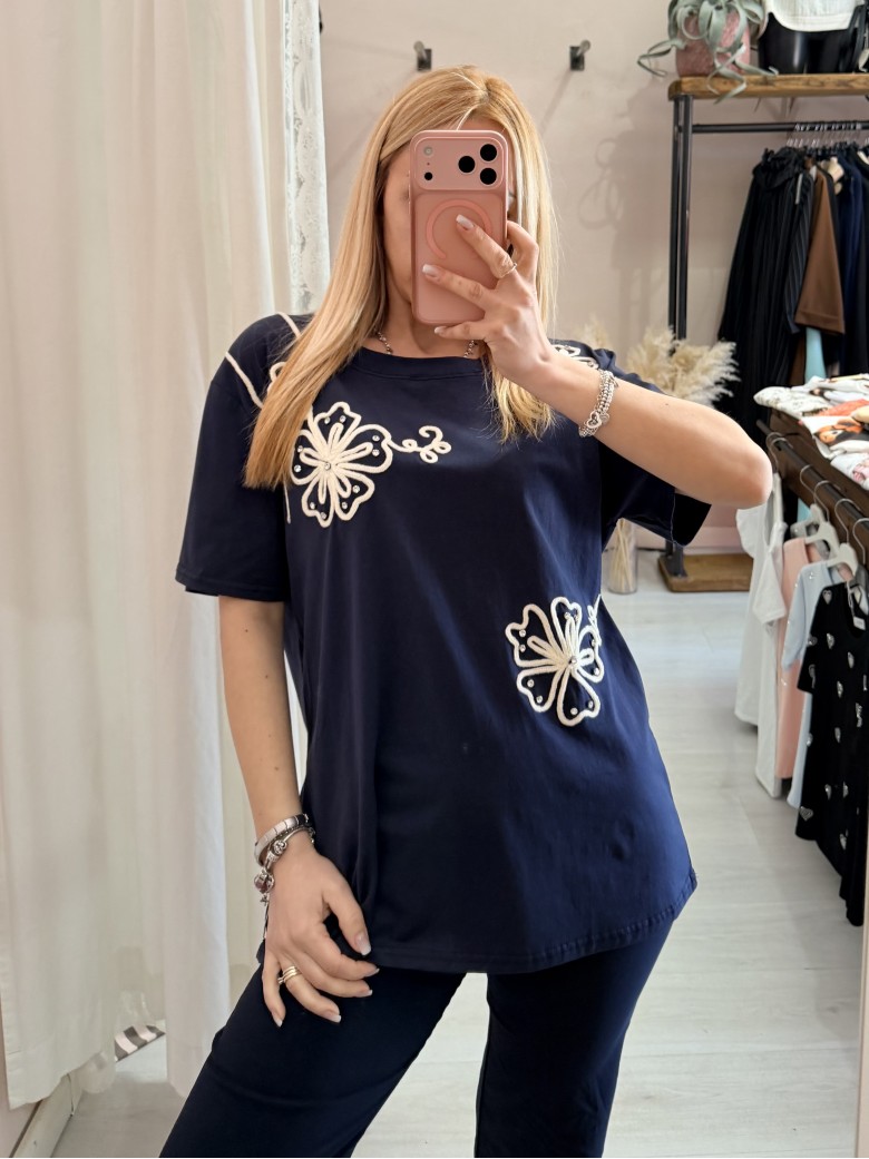 Maglia t shirt blu fiori ricamati