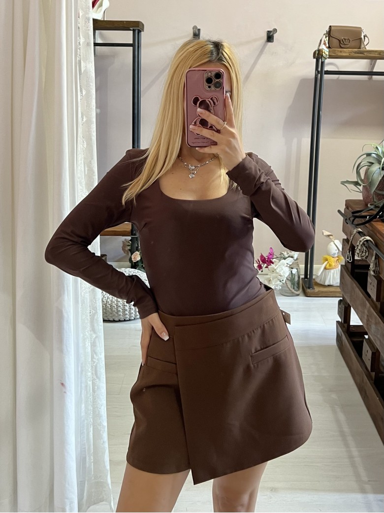Body scollato MARRONE
