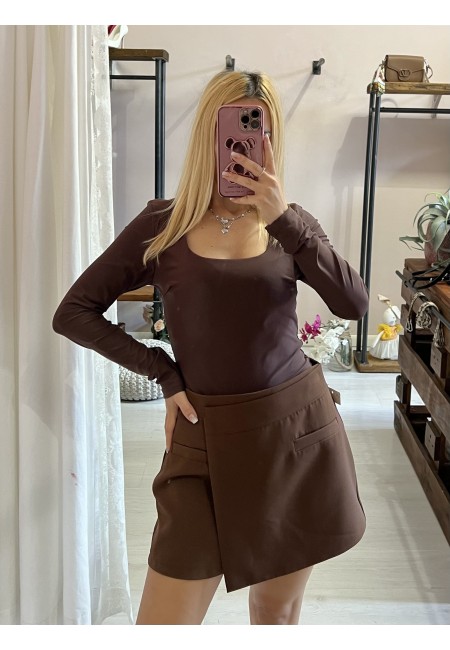 Body scollato MARRONE