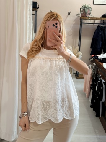 Maglia blusa boho chic ricamata bianca