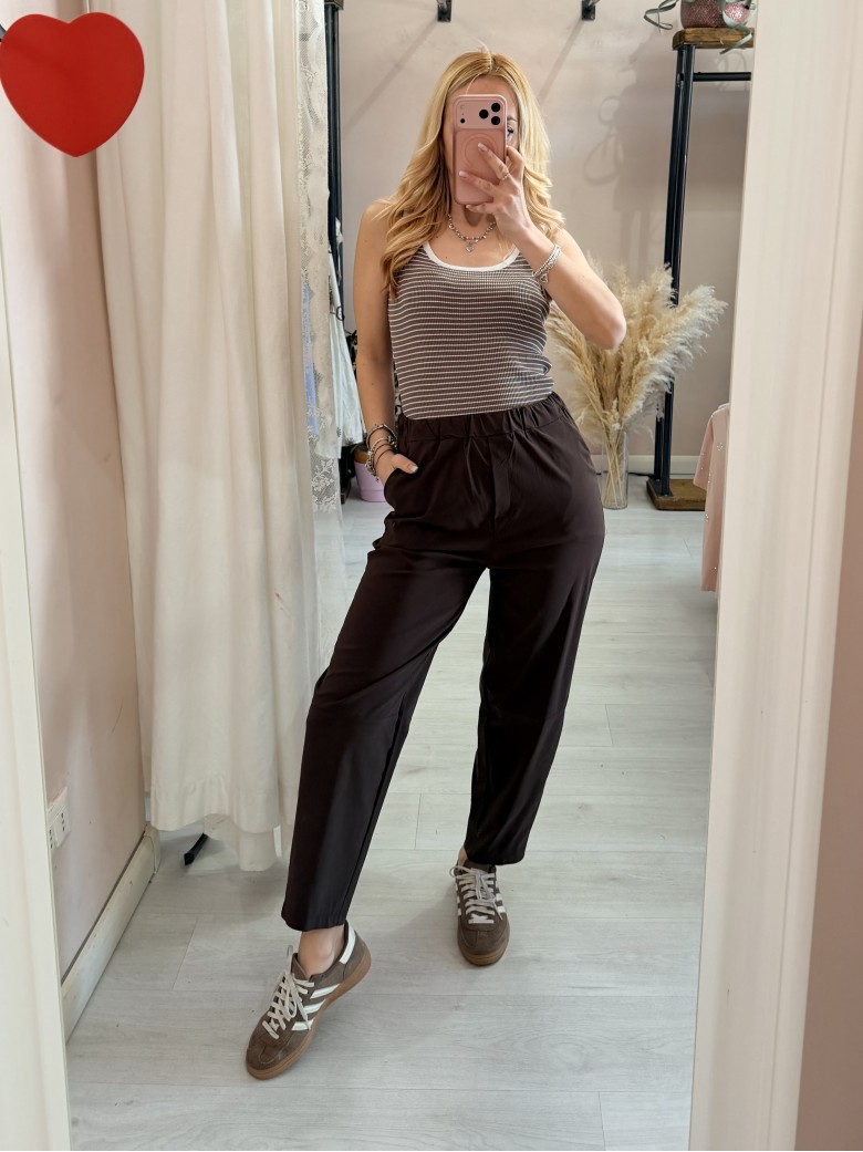 Pantaloni leggeri marroni