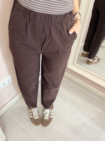 Pantaloni leggeri marroni