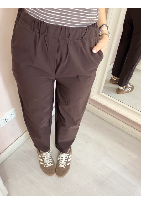 Pantaloni leggeri marroni