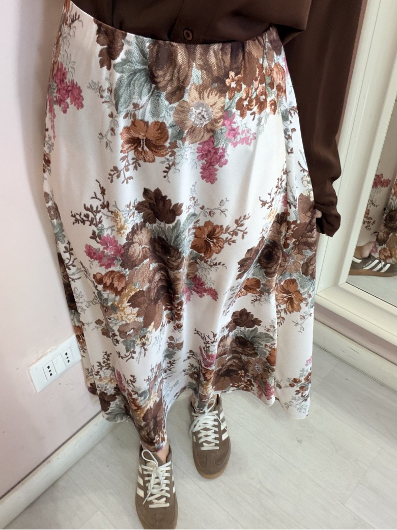 Gonna lunga in raso floreale