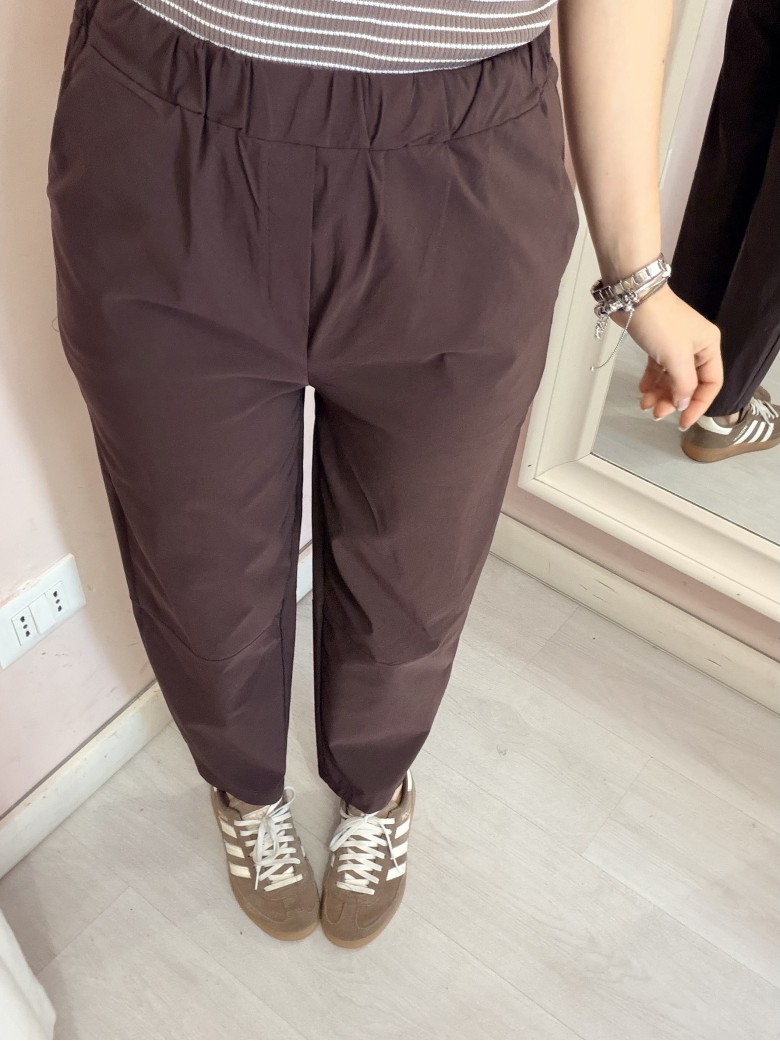 Pantaloni leggeri marroni