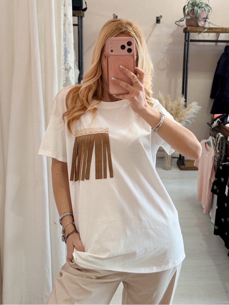 Maglia t shirt tasca con le frange
