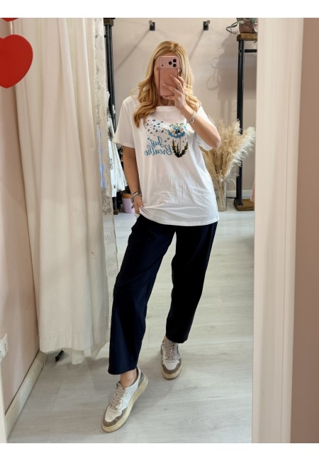 Maglia t shirt bianca soffioni blu