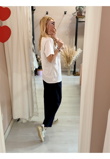 Maglia t shirt bianca soffioni blu