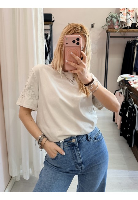 Maglia t shirt CAMILLA perline sulla manica
