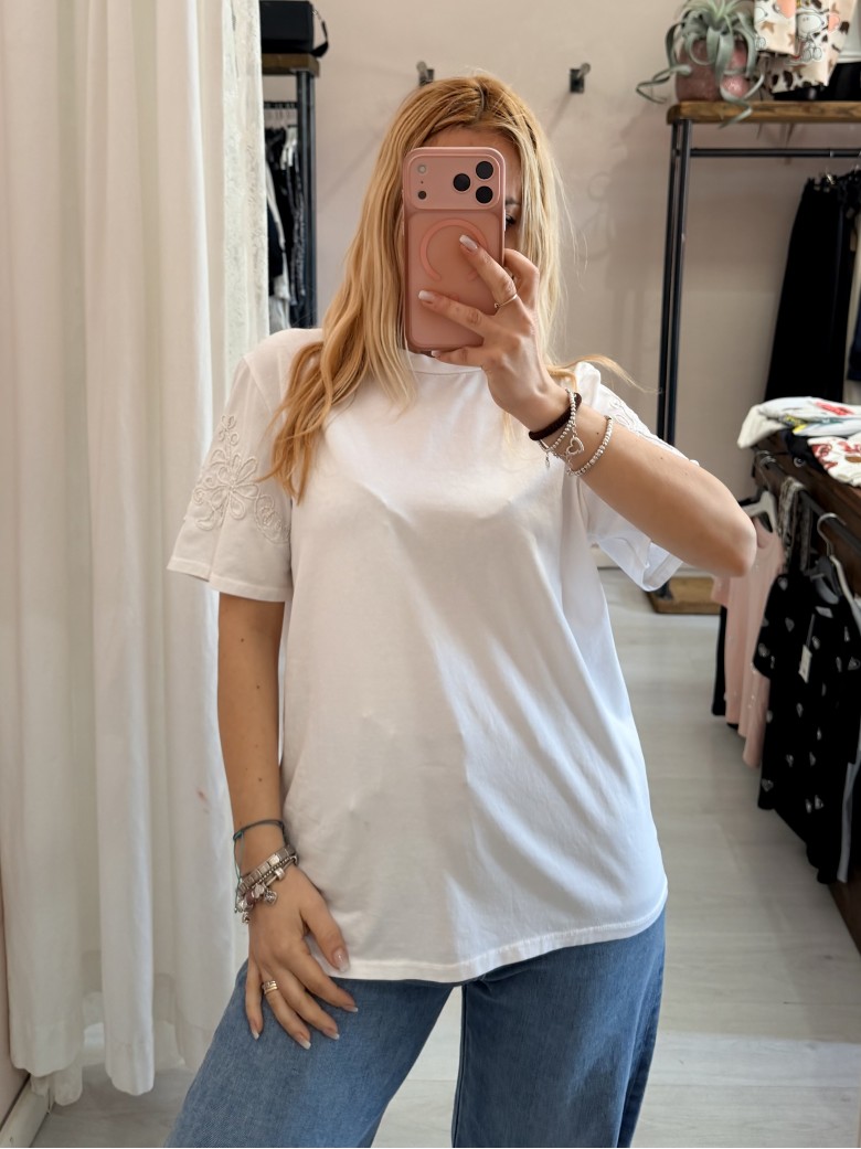 Maglia t shirt CAMILLA perline sulla manica