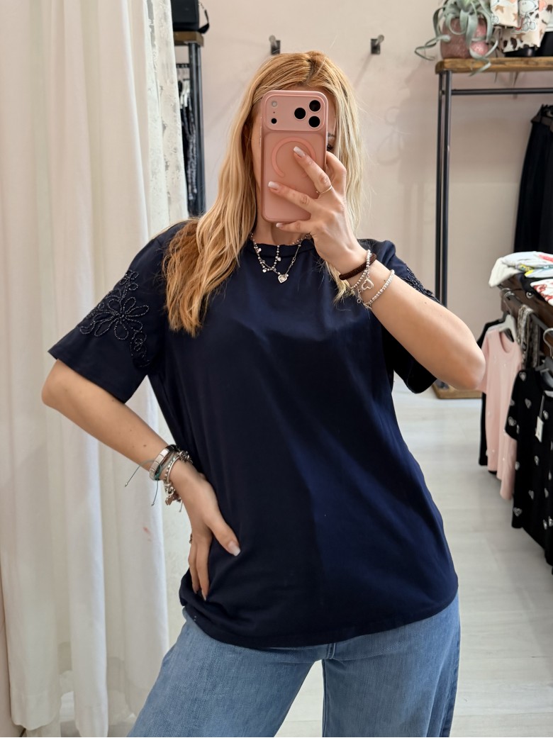 Maglia t shirt CAMILLA perline sulla manica