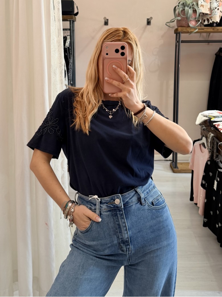 Maglia t shirt CAMILLA perline sulla manica