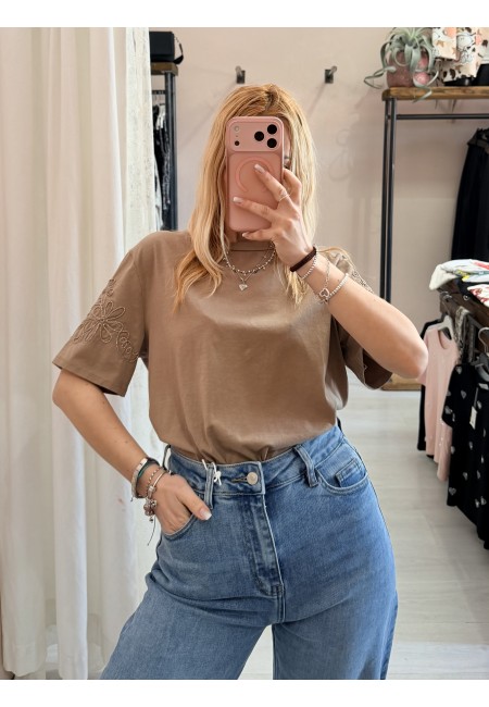 Maglia t shirt CAMILLA perline sulla manica