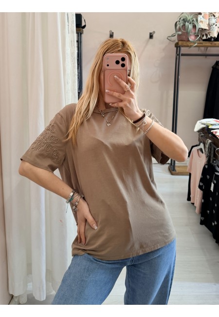 Maglia t shirt CAMILLA perline sulla manica