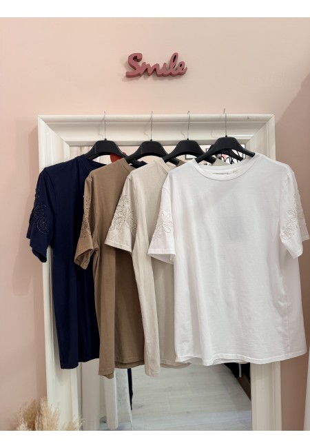 Maglia t shirt CAMILLA perline sulla manica