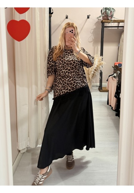Maglia t shirt leopardata asimmetrica con pizzo