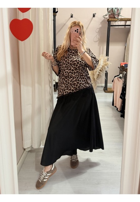 Maglia t shirt leopardata asimmetrica con pizzo