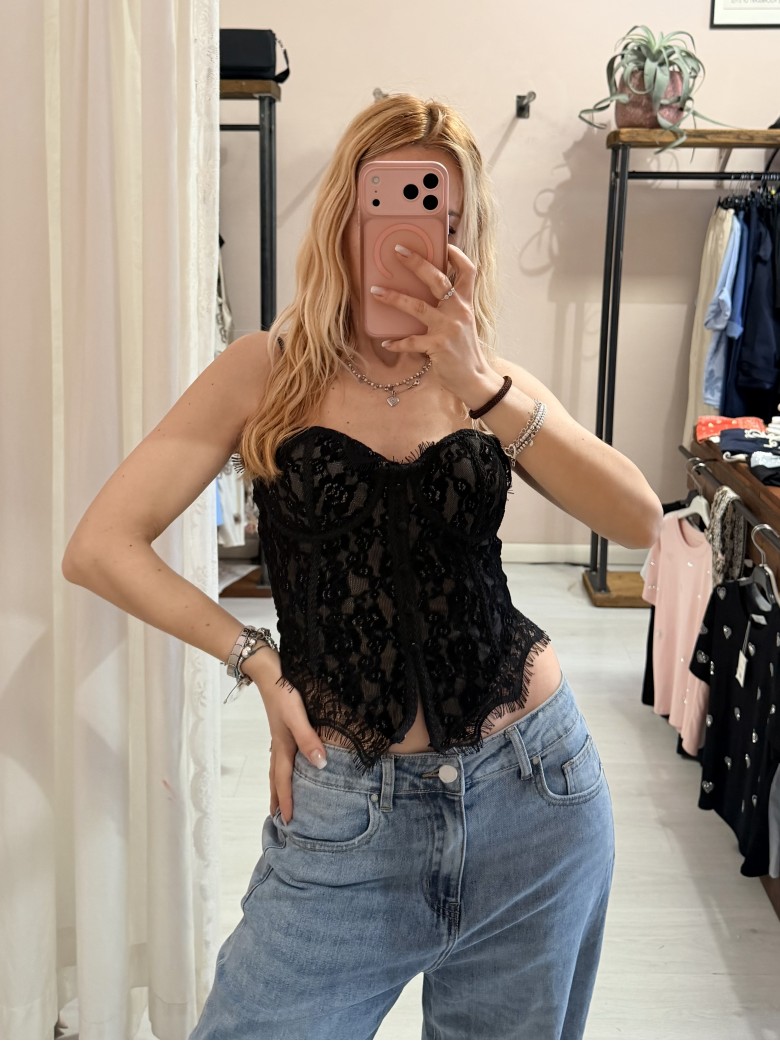 Corpetto in pizzo nero