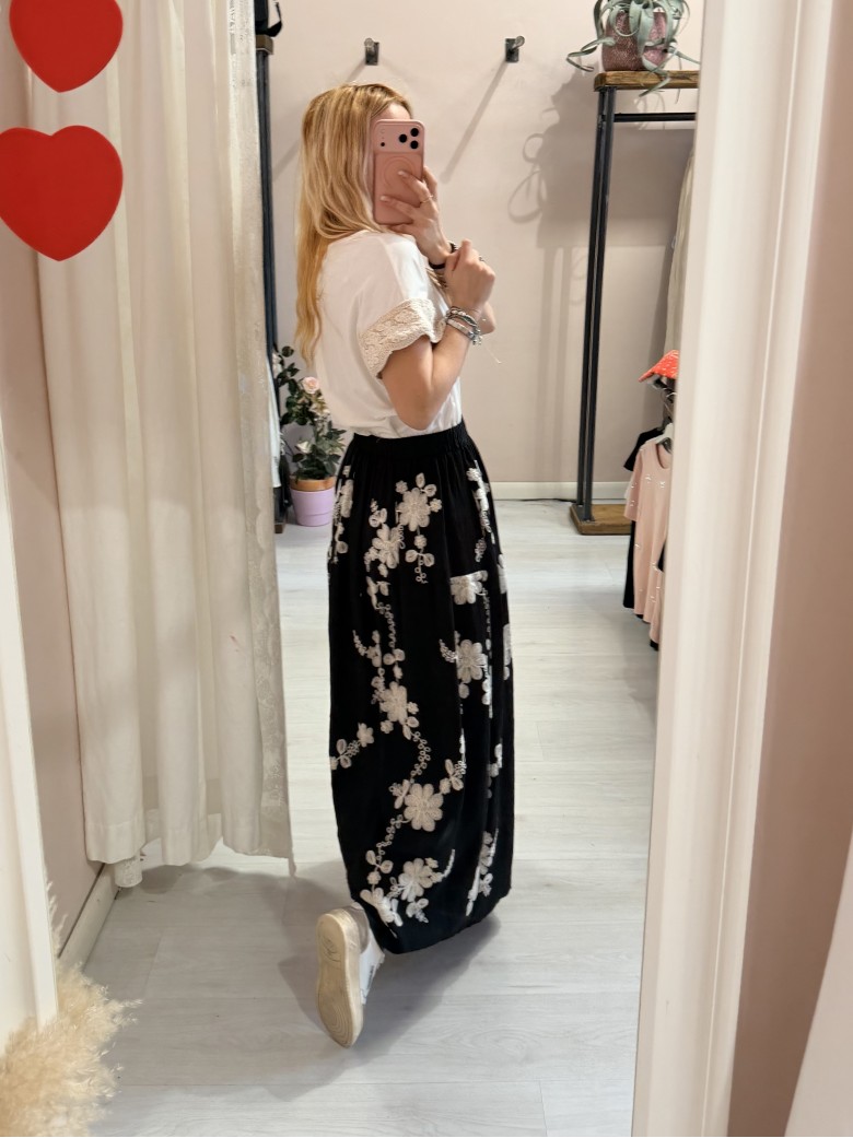 Gonna lunga RICAMI nera