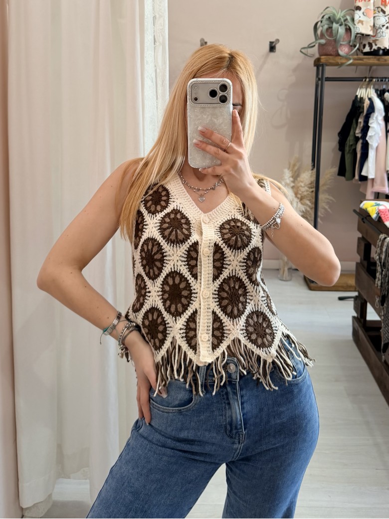 Gilet crochet ricamato