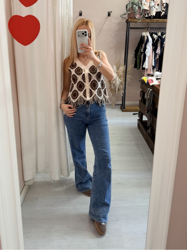 Gilet crochet ricamato