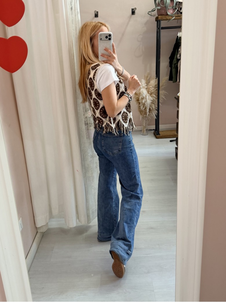 Gilet crochet ricamato