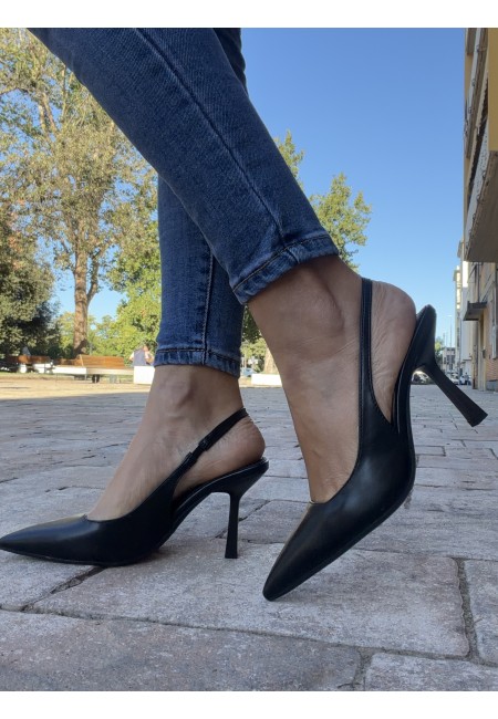 Decoltè slingback nere tacco 8