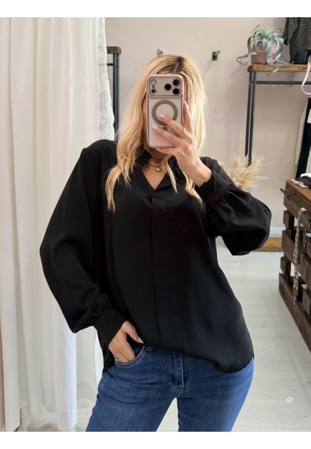 Camicia morbida scollo a v nera