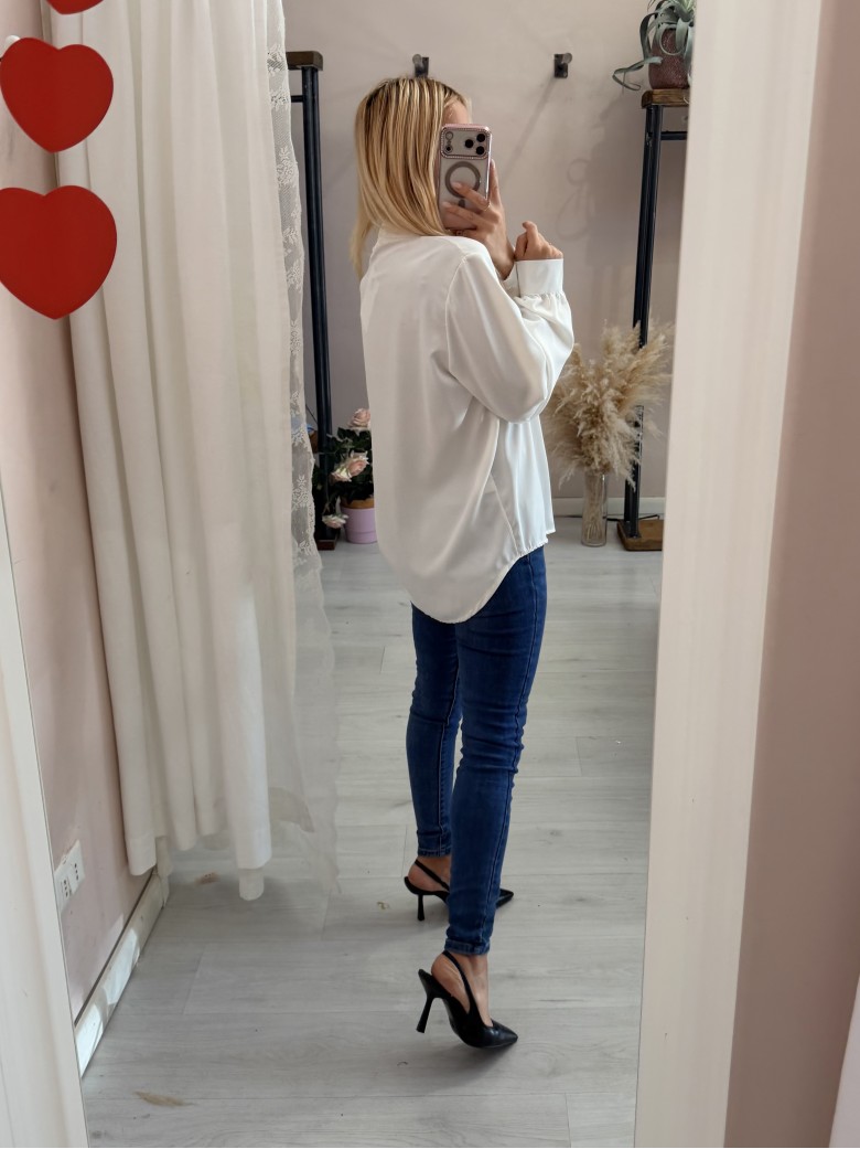Camicia morbida scollo a v bianca