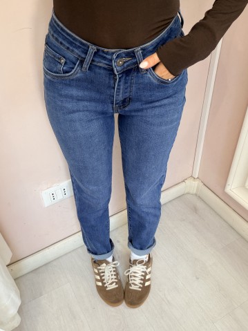 Jeans dritti elastici