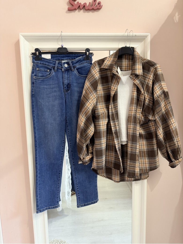 Jeans dritti elastici