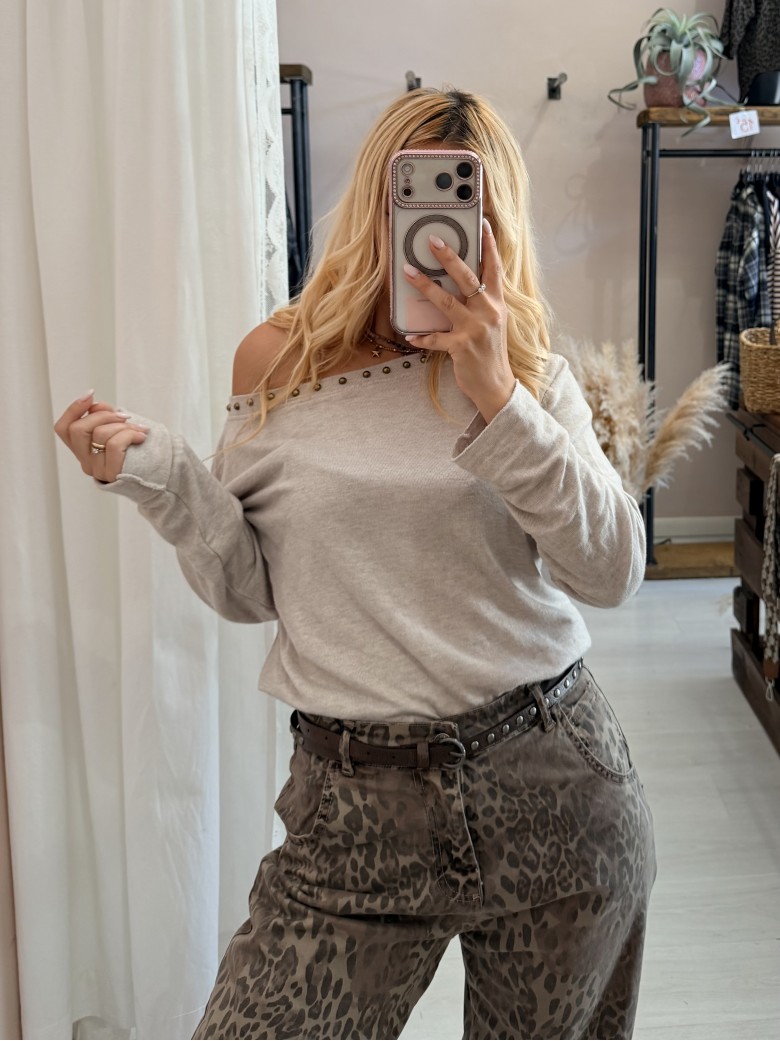Maglia morbida borchiette beige