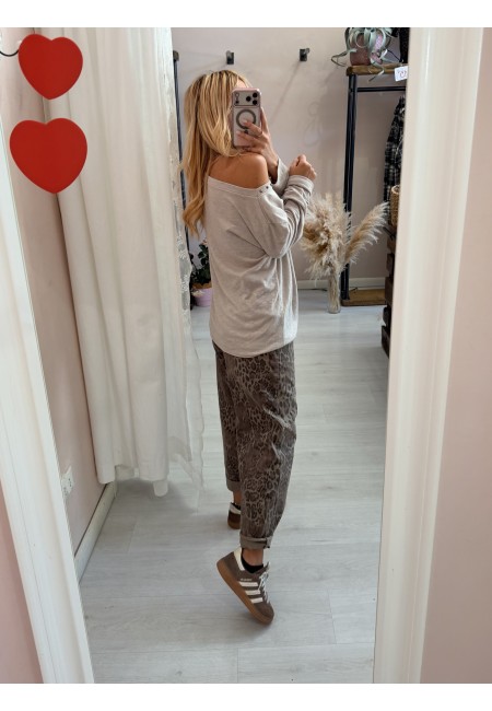 Maglia morbida borchiette beige