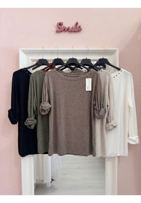 Maglia morbida borchiette beige