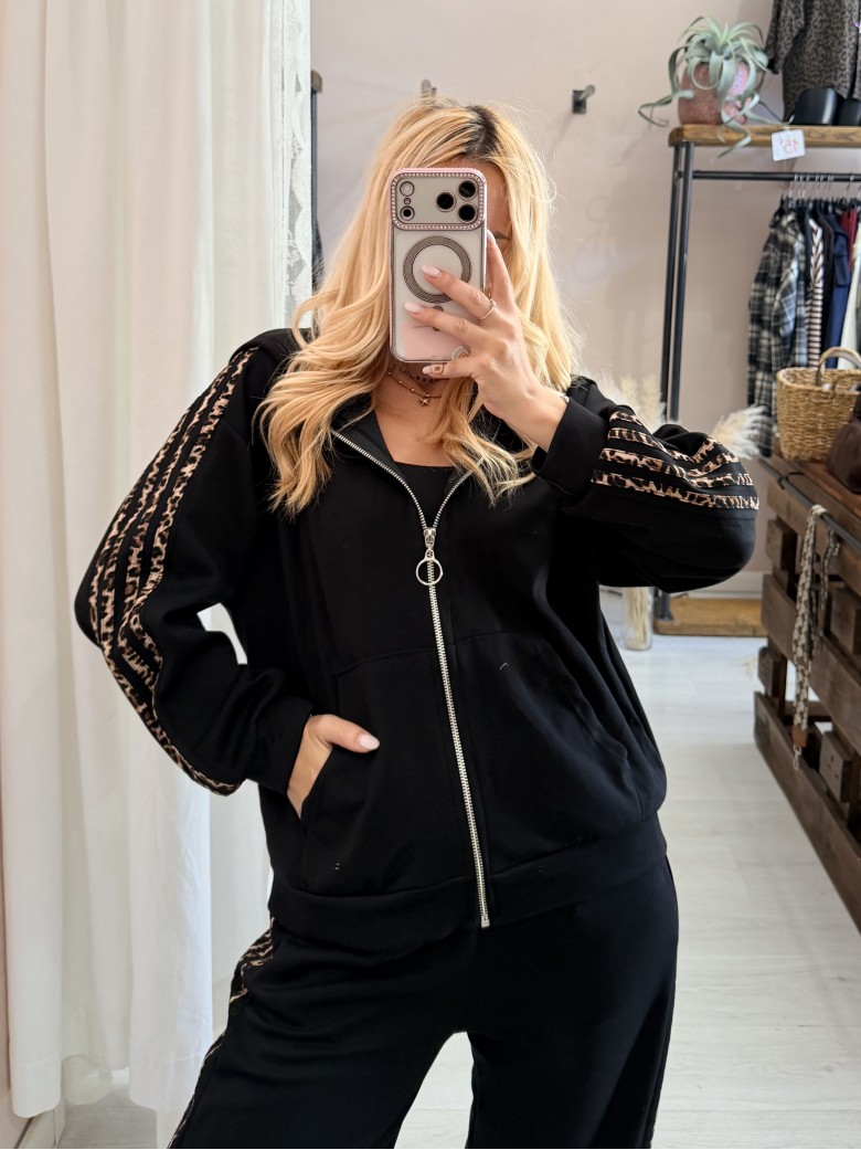 Completo felpa e pantaloni righe leopardate nero