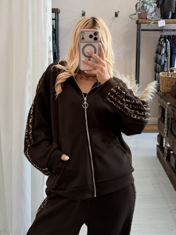 Completo felpa e pantaloni righe leopardate marrone 2