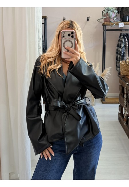 Giacca pelle con cintura nera