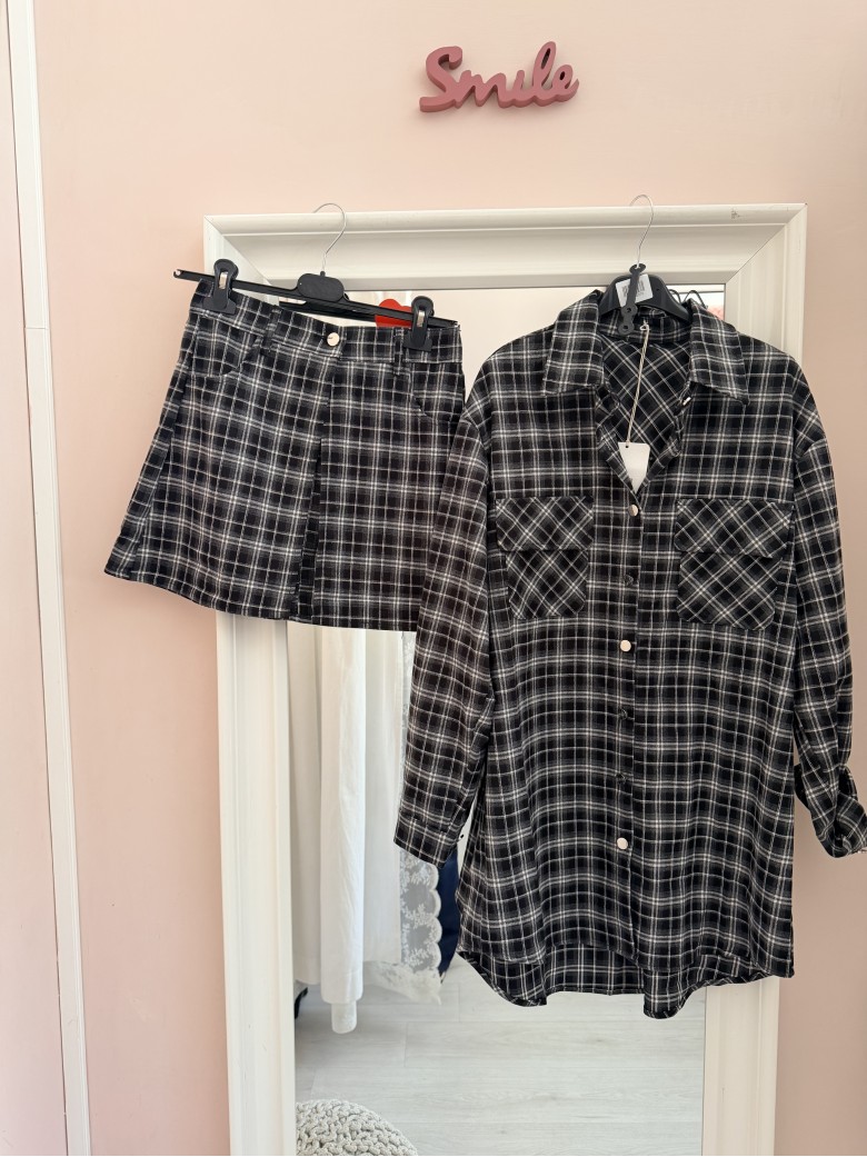 Set Vestito + gonna a quadri nero