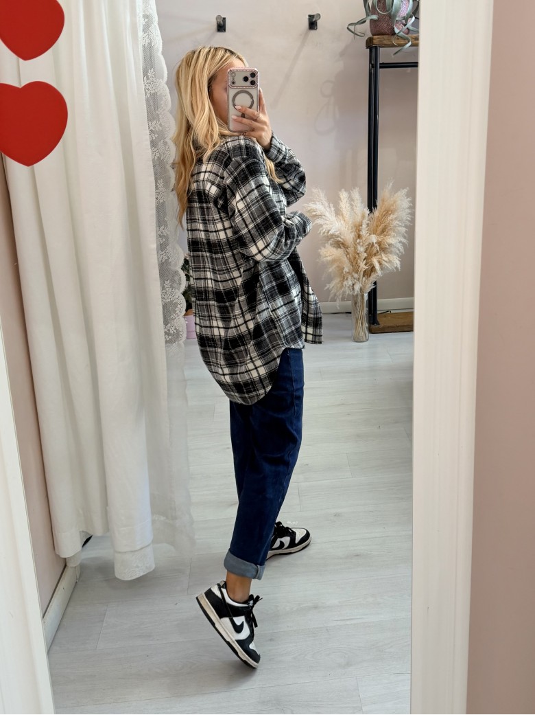 Camicia a quadri bianca e nera
