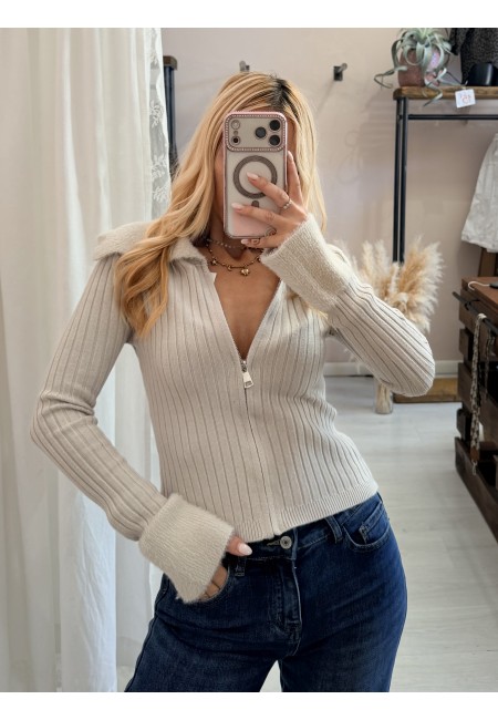 Maglioncino zip colletto e polsini pelosetti Beige