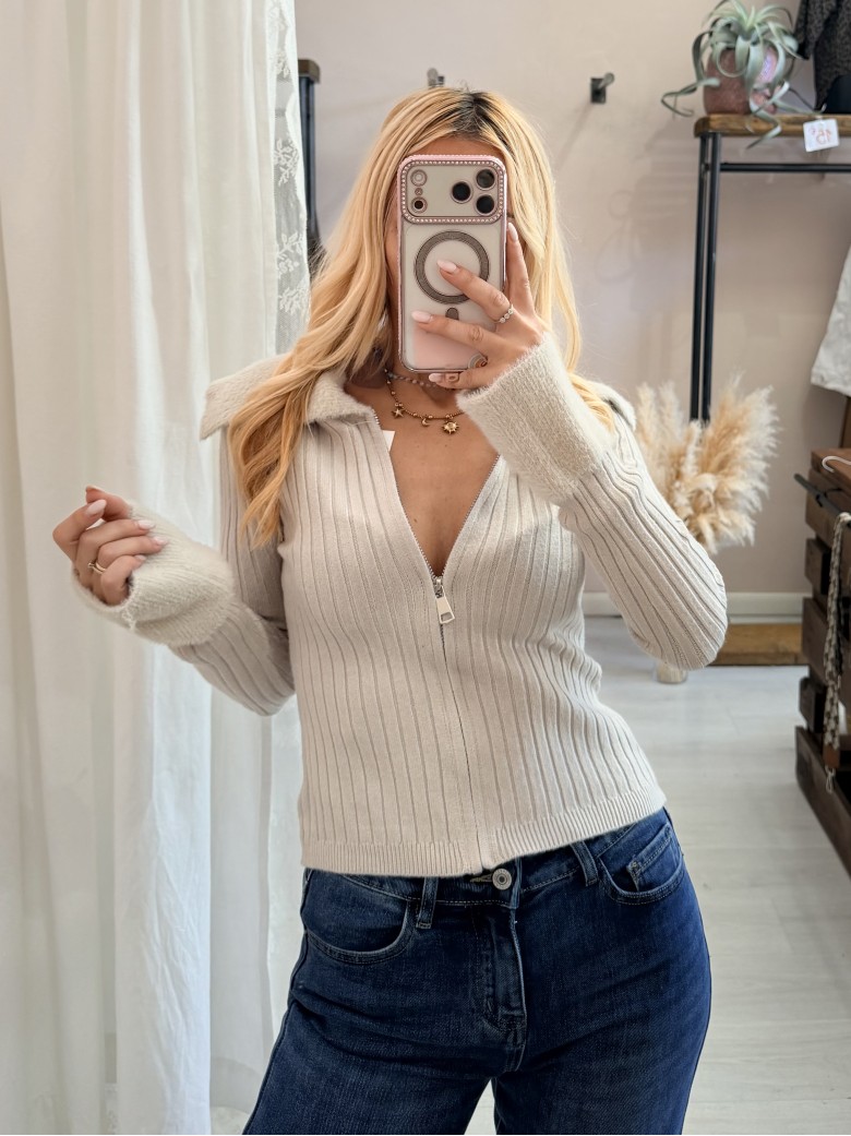 Maglioncino zip colletto e polsini pelosetti Beige