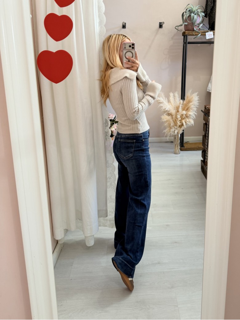 Maglioncino zip colletto e polsini pelosetti Beige